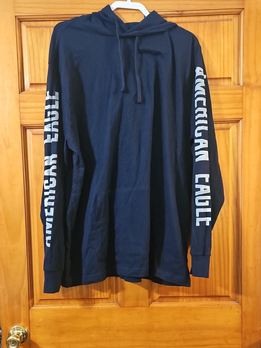 American Eagle Outfitters Navy  Long-Sleeve Hooded Shirt